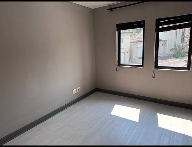 2 BEDROOM TOWNHOUSE TO LET IN WENDYWOOD